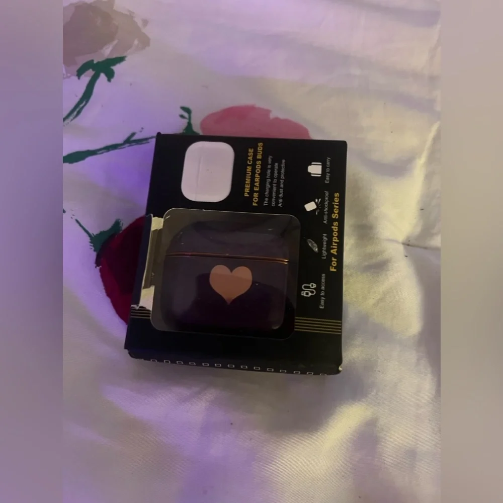 Dark Purple with Gold Heart Pattern & Lanyard Shockproof Case for AirPods